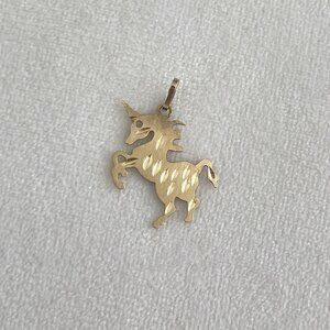 Vintage Solid 14K Yellow Gold Unicorn Lucky Good Luck Pendant Figural Animal